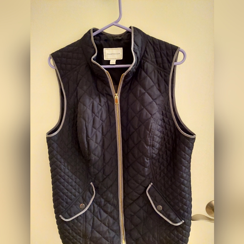 Charter Club Vest L, Black